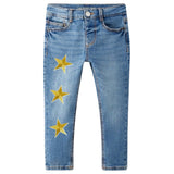 Drie maal de Ster Goud Strijk Embleem Patch op een klein spijkerbroekje