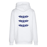 Drie maal de Cosplay Venetiaans Kant Tribels Strijk Embleem Patch op de rugzijde van ene witte hoodie