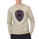 Leeuw Strijk Embleem Patch XXL op een beige sweater