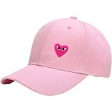 Hartje Met Oogjes Strijk Embleem Patch Donker Roze op een roze cap