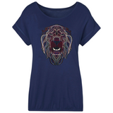 Leeuw Strijk Embleem Patch XXL op een blauw t-shirt