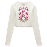 Pioen Rozen Wilde Roos Bloem Full Color Strijk Applicatie op een witte longsleeve