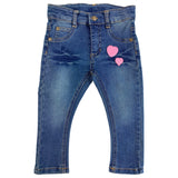 Hartje Strijk Embleem Patch Applicatie Licht Roze Medium samen met de iets kleinere variant op een klein spijkerbroekje