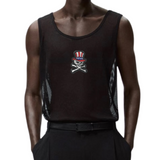 Skull Doodskop Hoofd USA Strijk Embleem Patch op een zwart hemd