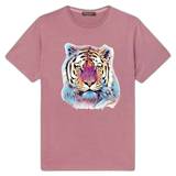 Tijger Full Color Art Strijk Applicatie op een our roze gekleurd t-shirt