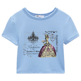 Vintage Lady 3 Strijk Applicatie op een kort blauw t-shirt