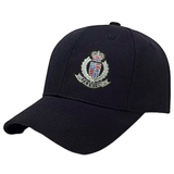 Fashion Strijk Embleem Patch Zilver op een donkerblauwe cap