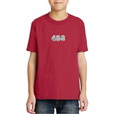 Cijfer 4,5 en 6 op een rood t-shirt