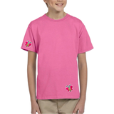 Twee maal de Bij Bijen Bijtje Strijk Embleem Patch Roze op een roze t-shirt