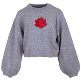 Roos Strijk Embleem Patch Large op een grijze sweater