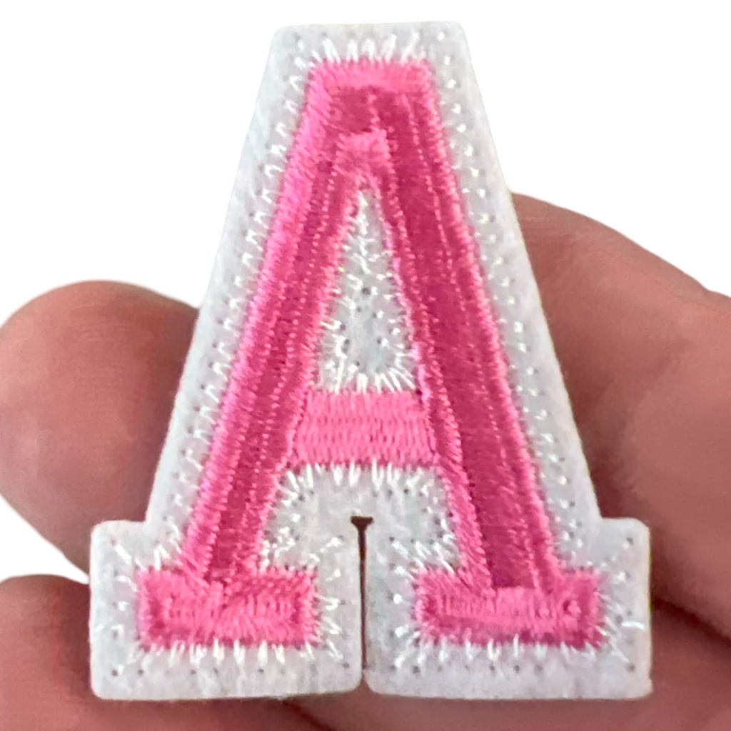 AXEN Opstrijkbare letterpatches voor kleding, 52 stuks alfabet A tot en met Z, klassiek roze AXEN Opstrijkbare letterpatches voor kleding, 52 stuks alfabet A tot en met Z, klassiek roze