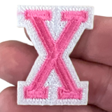 Alfabet Strijk Letter Embleem Patch X Roze Wit