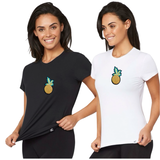 Ananas Met Kruin Strijk Embleem Patch op zowel een wit als een zwart t-shirtje