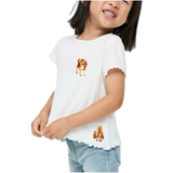 Eenhoorn Strijk Embleem Patch samen met een Beagle strijk patch op een wit t-shirtje