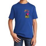 Game Controller Console Joystick Strijk Embleem Patch op een blauw t-shirt amen met een I love 80s strijk patch