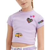 Love Peace Flower Power Strijk Embleem Patch Set op een lila t-shirtje