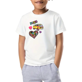 Love Peace Flower Power Strijk Embleem Patch Set op een wit t-shirtje