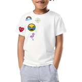 Happy time Strijk Embleem Patch Set 5 Stuks op een wit t-shirtje