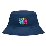 Rubik Kubus Strijk Embleem Patch op een blauwe Bucket Hat