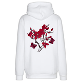 Magnolia Bloesem Vlinder Strijk Patch Set Rood 3 Patches op de rugzijde van een witte hoodie