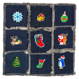 Kerst Christmas Winter Strijk Embleem Patch Set op een sierkussen van spijkerstof