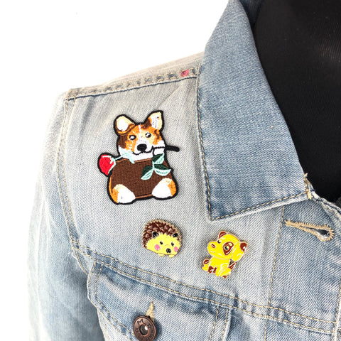 Weedle Pokémon Pin | Pokémon Center UK Official Site Weedle Pokémon Pin | Pokémon Center UK Official Site