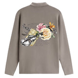Viool Rozen Vintage Strijk Applicatie op een beige sweater