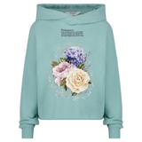 Bloem Hortensia Roos Pioen Full Color Strijk Applicatie op een groene sweater